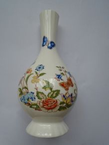 Aynsley Vase, Cottage garden design, Fine Bone china , Home decor. Vase