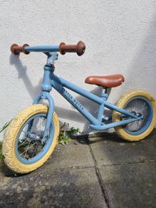 Little Dutch balance bike