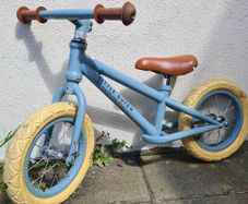 Little Dutch balance bike