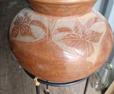 planter on stand