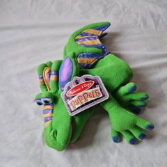 Mellisa and doug smoulder the dragon 12"puppet tags still attached