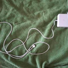 Original Apple MagSafe 1 60W power adapter