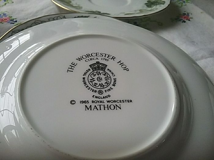 The  Worcester Hop Coffee Set