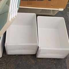 Drawers and shelves from Hotpoint 30 70 fridge freezer