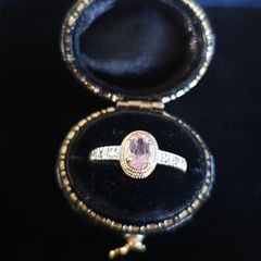 10 ct gold ring  with  Natural Amethyst stone and Diamonds