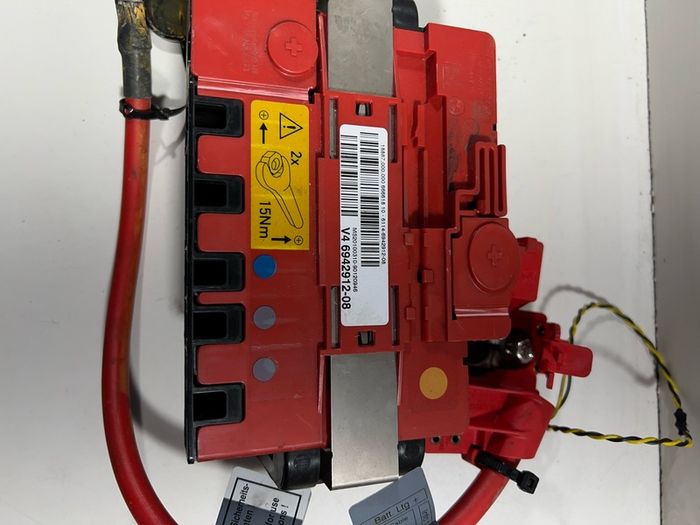 BMW E81 E82 E84 E87 E90 E91 E92 Distributor Fuse 6942912-08 A3l2b935g 3 Series
