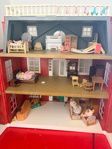 Sylvanian Families-large bundle