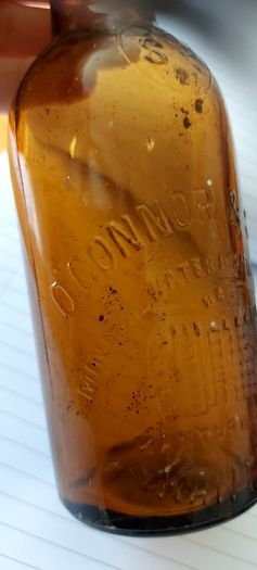 O Connor's kanturk 1/2 pint vintage bottle,,bottle seems to have a defect,around bottom of bottle, holds water no leeks,see pictures,sold as is ,lovely display advertising bottle, collectors items, buyer collects or pays postage thank you,