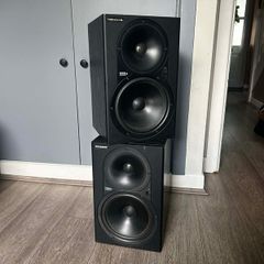 MacMackie HR824 High Resolution Studio Monitors Speakers