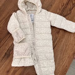 Baby girl outdoor bundle 6 pieces