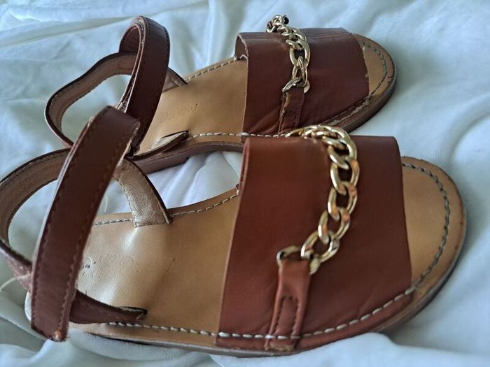 Girls Gold Chain Sandals 28 uk10