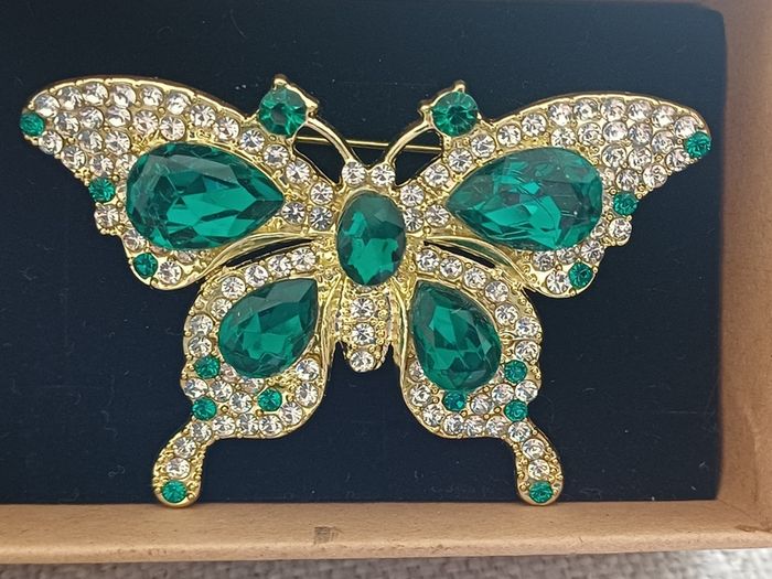 Vintage Brooches