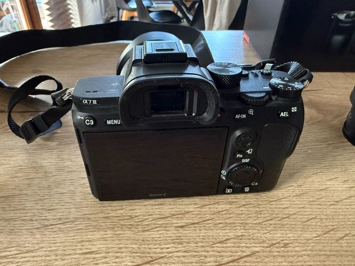 Sony a7III like new condition plus lenses