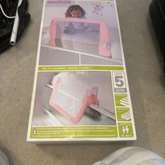 pink bed guard