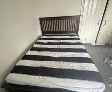 Mattress and bed frame (double bed)