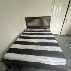 Mattress and bed frame (double bed)