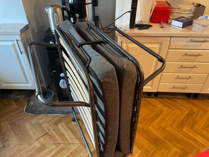 fold up bed