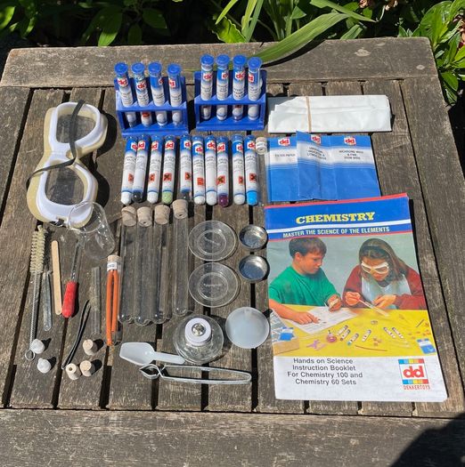 Dekker Toy Chemistry Set 1970's