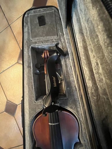 1/2 size violin