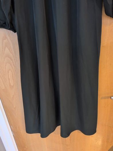 Zara Black Dress. S. M- 12.