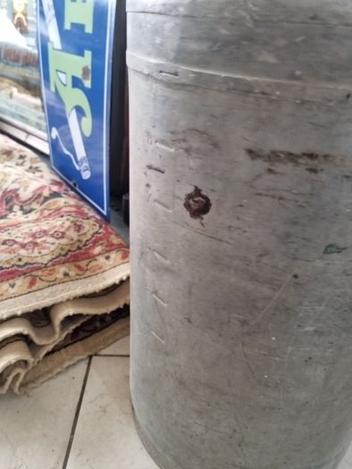 Large Milk churn with lid