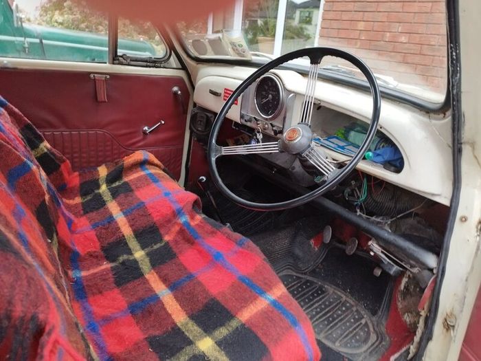 Morris Minor Traveller 1969
