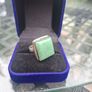 Vintage Sterling 925 Silver Ladies Ring with a square-cut Green Gemstone Image 2