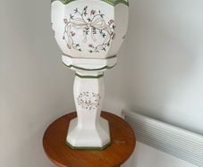 planter and pedestal stand set