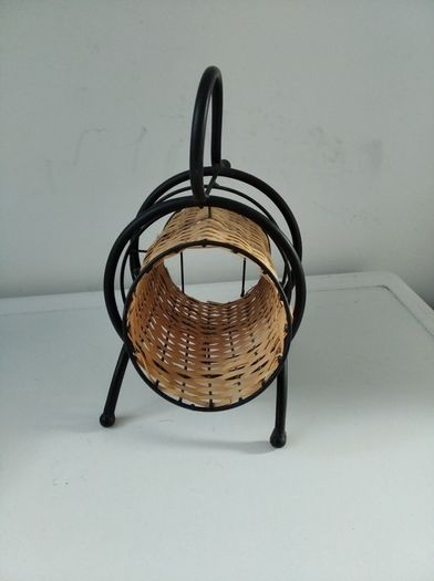 Wicker Wine Holder