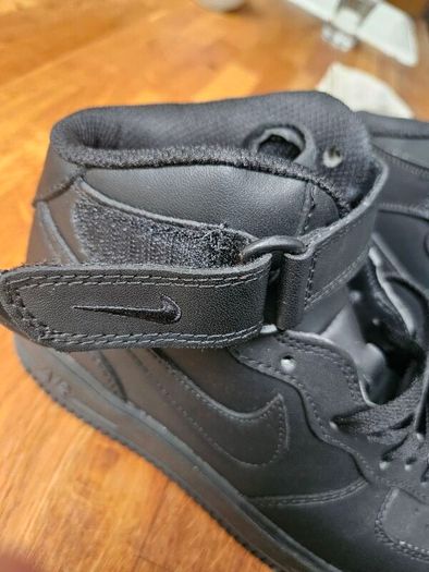 nike air force 1 mid size 9.5