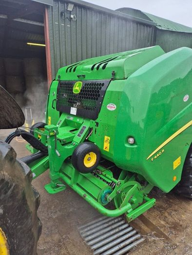 Baler John Deere F440r