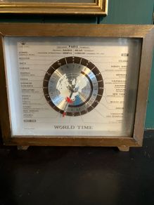 24 av clock