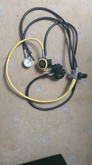 Scuba diving regulators set
