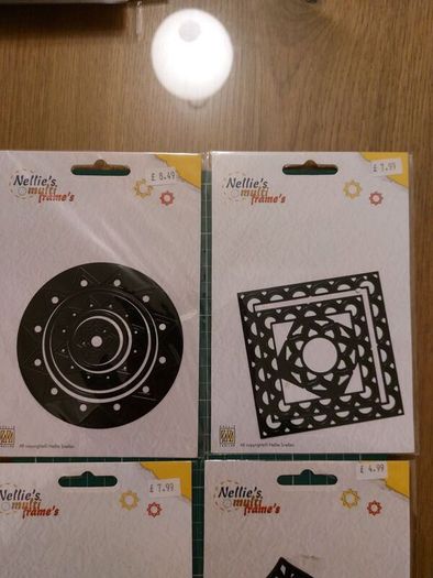 Metal cutting dies