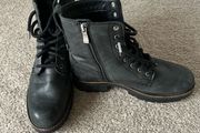 womens boots Clarks