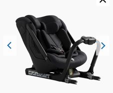 Axkid One car seat