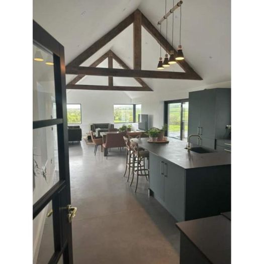 Pitch Pine Beam A-Frames & Trusses