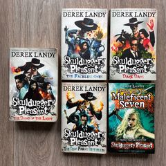 Skulduggery Pleasant Book Bundle (4 Books + 1 FREE)