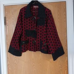 Neslay Red/Black  Box Jacket. S .18.   New- No Tag.