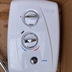 Triton TR80 shower and accessories