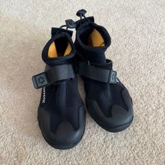 Mystic kids boots Size UK 3