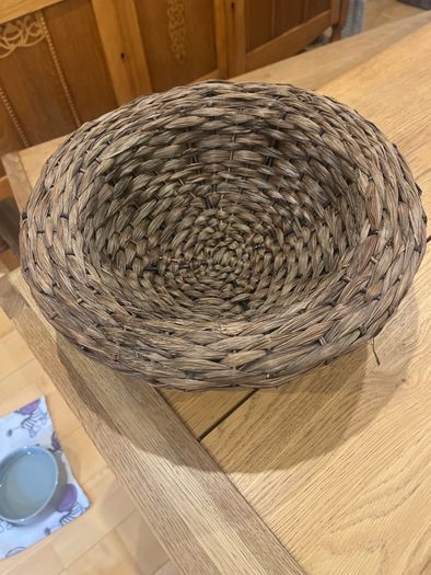 Wicker bowl