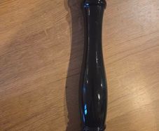 Tall pepper mill