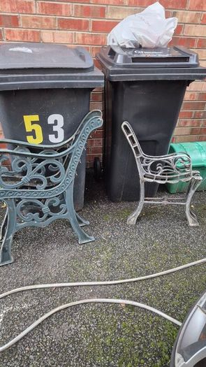 iron cast garden bench sides