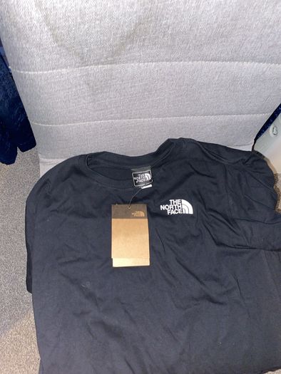 Black north face t shirt