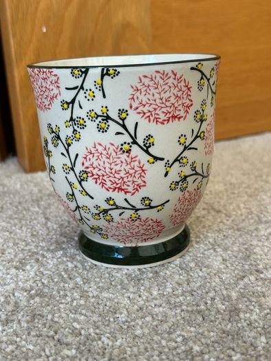 Carraig Donn Alphabet Letter B Mug