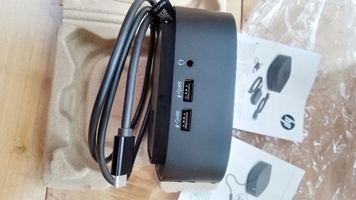 HP Docking Station - New