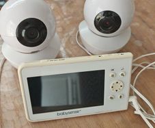 baby monitor with 2 cameras