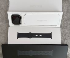 Apple Watch Series 11 (Almost Brand New)