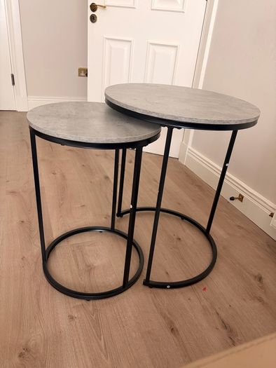 Round Nesting Side Tables